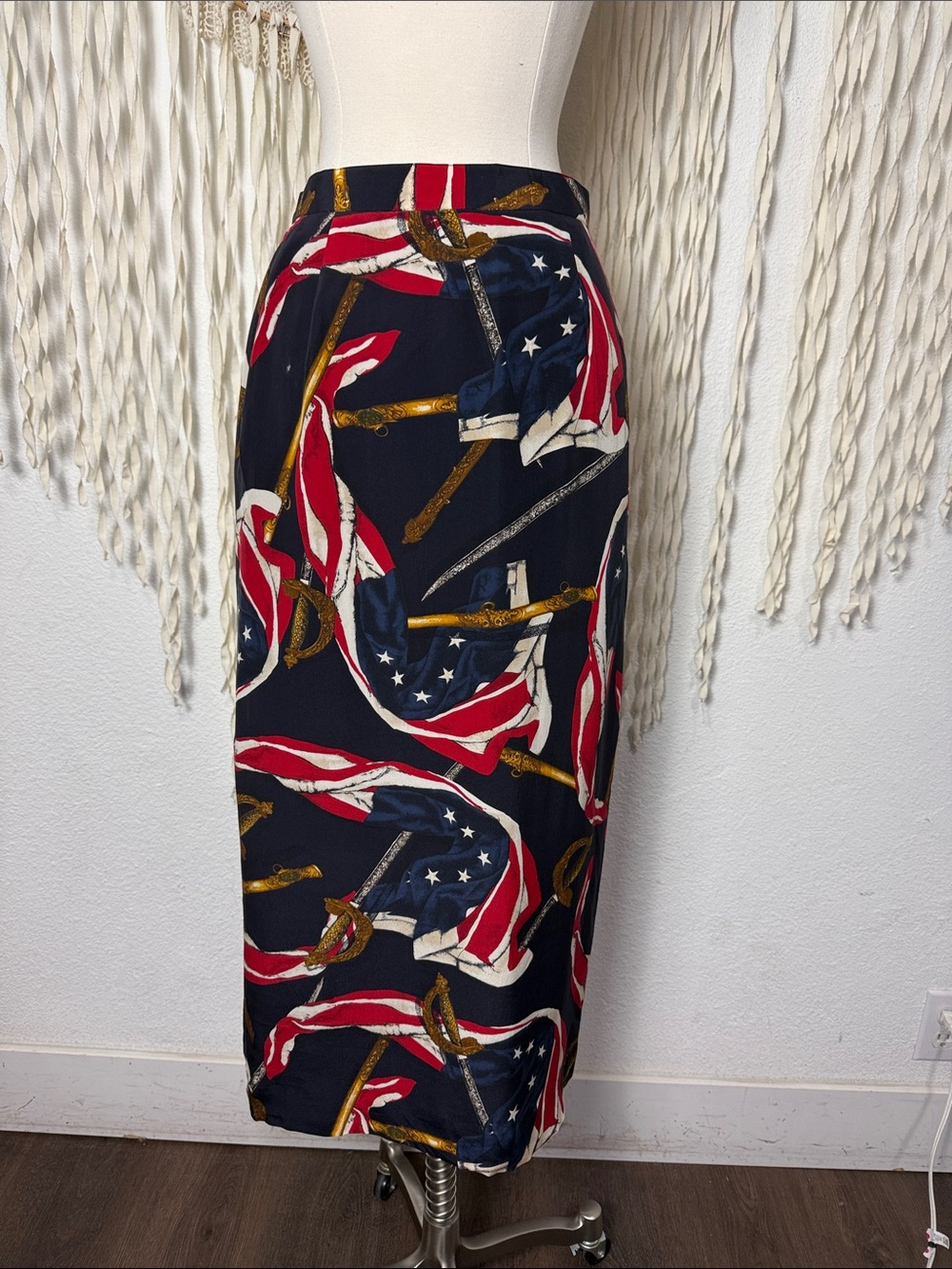Vintage Jones NY Silk Patriotic Americana Faux Wrap Midi Length Skirt 6 - Picture 5 of 12